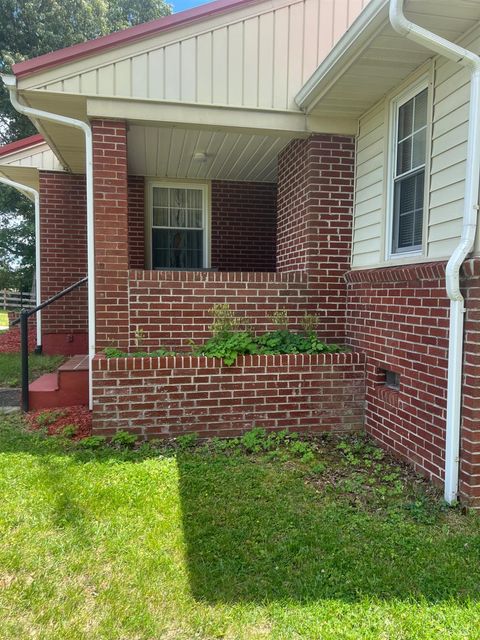 Tiny photo for 397 Epsons Road, Long Island, VA 24569 (MLS # 366605)