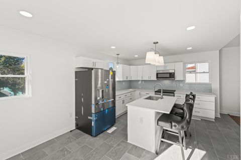 Tiny photo for 1211 Early Street, Lynchburg, VA 24503 (MLS # 362733)