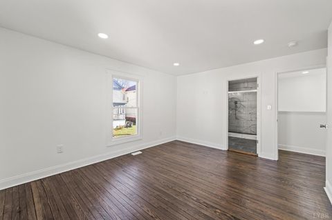 Tiny photo for 1211 Early Street, Lynchburg, VA 24503 (MLS # 362733)