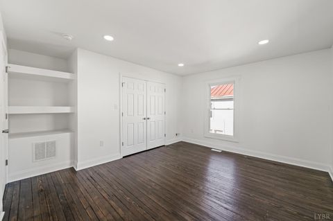 Tiny photo for 1211 Early Street, Lynchburg, VA 24503 (MLS # 362733)