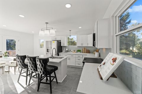 Tiny photo for 1211 Early Street, Lynchburg, VA 24503 (MLS # 362733)