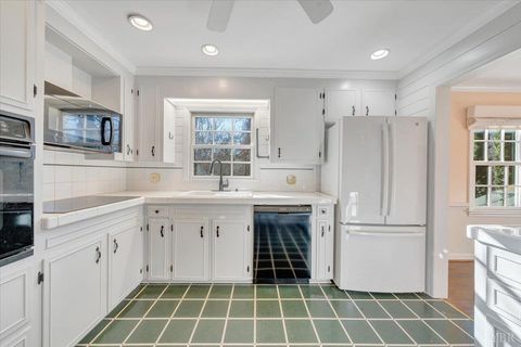 Tiny photo for 1005 Williamsburg Place, Lynchburg, VA 24503 (MLS # 363802)