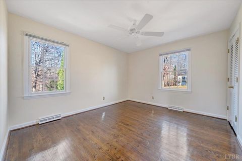 Tiny photo for 1005 Williamsburg Place, Lynchburg, VA 24503 (MLS # 363802)