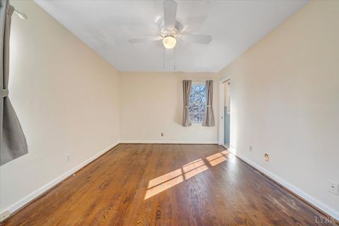 Tiny photo for 1005 Williamsburg Place, Lynchburg, VA 24503 (MLS # 363802)