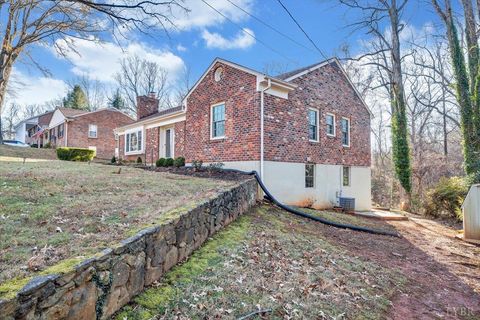 Tiny photo for 1005 Williamsburg Place, Lynchburg, VA 24503 (MLS # 363802)