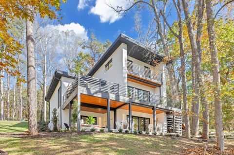 Photo of 16358 Moneta Road, Moneta, VA 24121 (MLS # 359807)