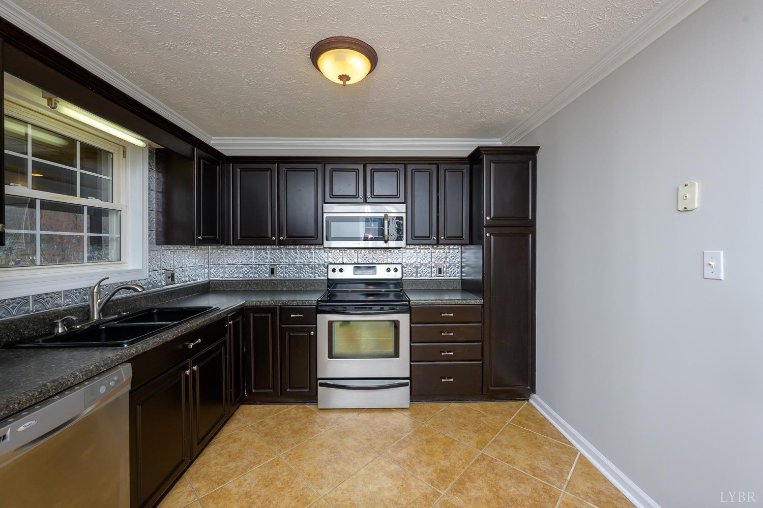 1126 Woodbridge Court, Forest, Virginia image 48