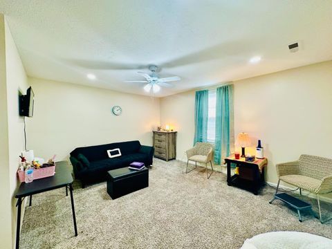 Tiny photo for 2111 GRACE STREET St, Lynchburg, VA 24504 (MLS # 364859)