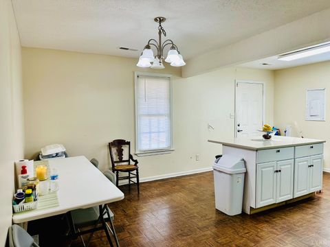 Tiny photo for 2111 GRACE STREET St, Lynchburg, VA 24504 (MLS # 364859)