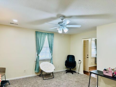 Tiny photo for 2111 GRACE STREET St, Lynchburg, VA 24504 (MLS # 364859)