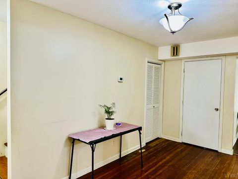 Tiny photo for 2111 GRACE STREET St, Lynchburg, VA 24504 (MLS # 364859)