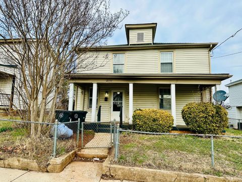 Tiny photo for 2111 GRACE STREET St, Lynchburg, VA 24504 (MLS # 364859)