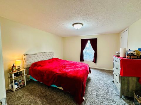 Tiny photo for 2111 GRACE STREET St, Lynchburg, VA 24504 (MLS # 364859)