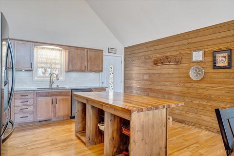 Tiny photo for 439 Gardner Farm Road, Appomattox, VA 24522 (MLS # 364847)