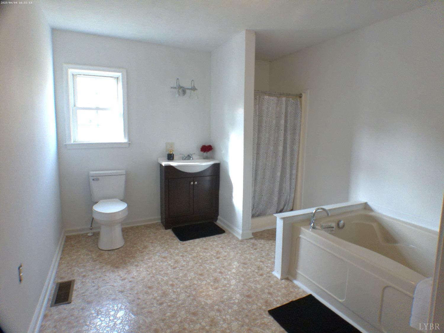 129 Dellwood Drive, Madison Heights, Virginia image 23