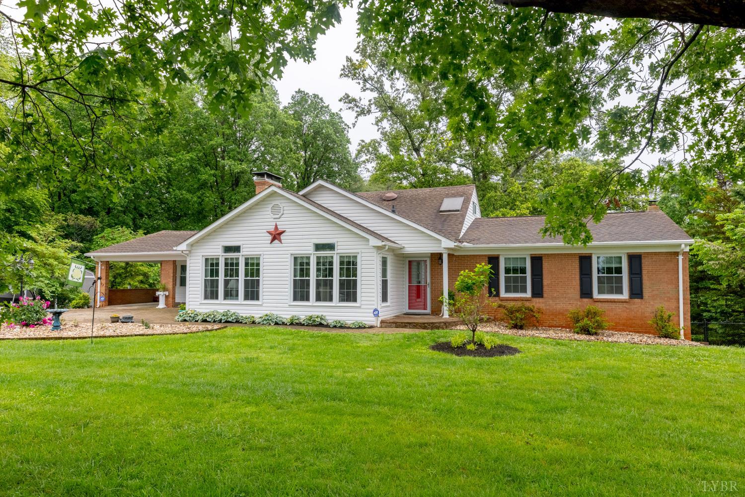 1035 Rolling Hill Drive, Forest, Virginia image 1