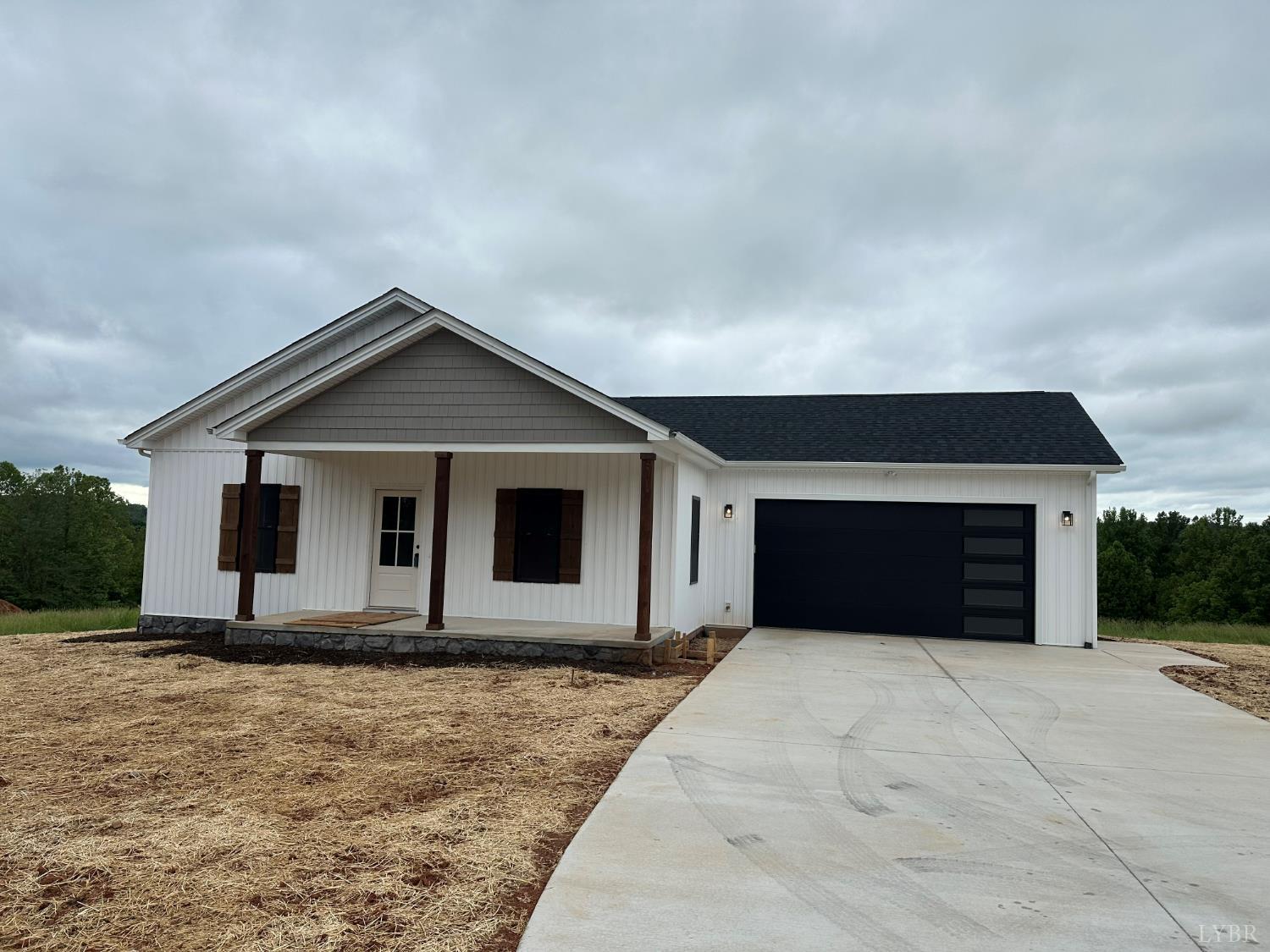 9866 Leesville Road, Evington, Virginia image 1