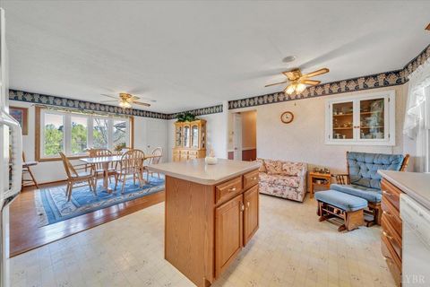 Tiny photo for 4315 W Lynchburg Salem Turnpike, Thaxton, VA 24174 (MLS # 365620)