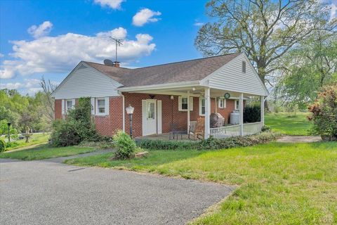 Tiny photo for 4315 W Lynchburg Salem Turnpike, Thaxton, VA 24174 (MLS # 365620)