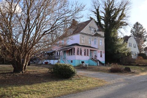 Tiny photo for 216 3rd Street, Radford, VA 24141 (MLS # 363739)