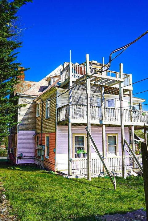 Tiny photo for 216 3rd Street, Radford, VA 24141 (MLS # 363739)