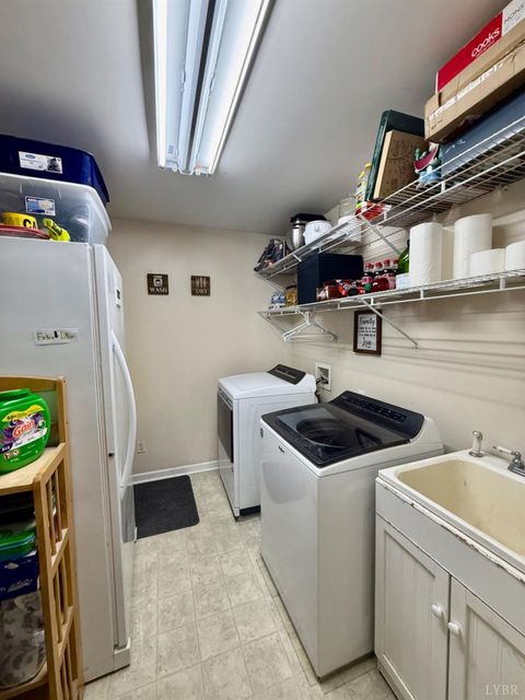 Tiny photo for 1238 Jopling Road, Bedford, VA 24523 (MLS # 364400)