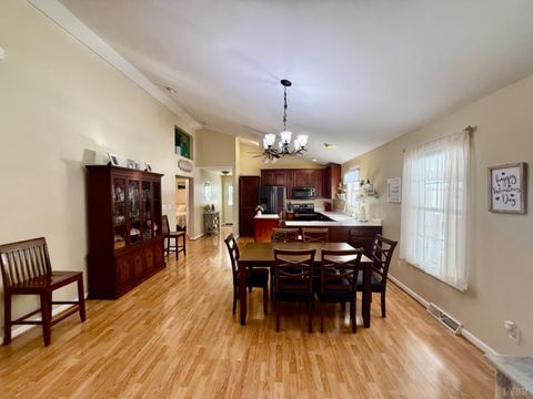 Tiny photo for 1238 Jopling Road, Bedford, VA 24523 (MLS # 364400)