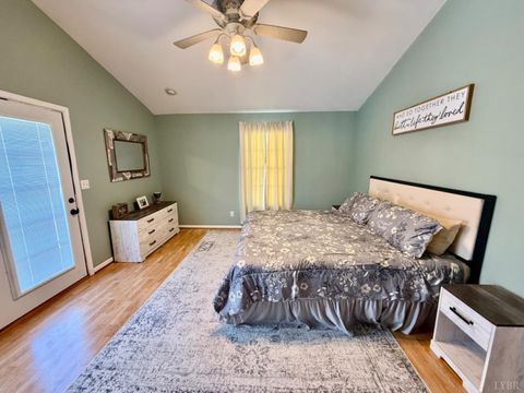 Tiny photo for 1238 Jopling Road, Bedford, VA 24523 (MLS # 364400)