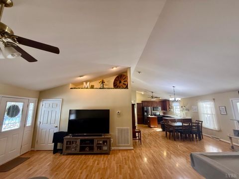 Tiny photo for 1238 Jopling Road, Bedford, VA 24523 (MLS # 364400)