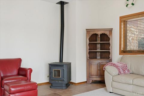 Tiny photo for 307 Meadow Point Drive, Moneta, VA 24121 (MLS # 363398)