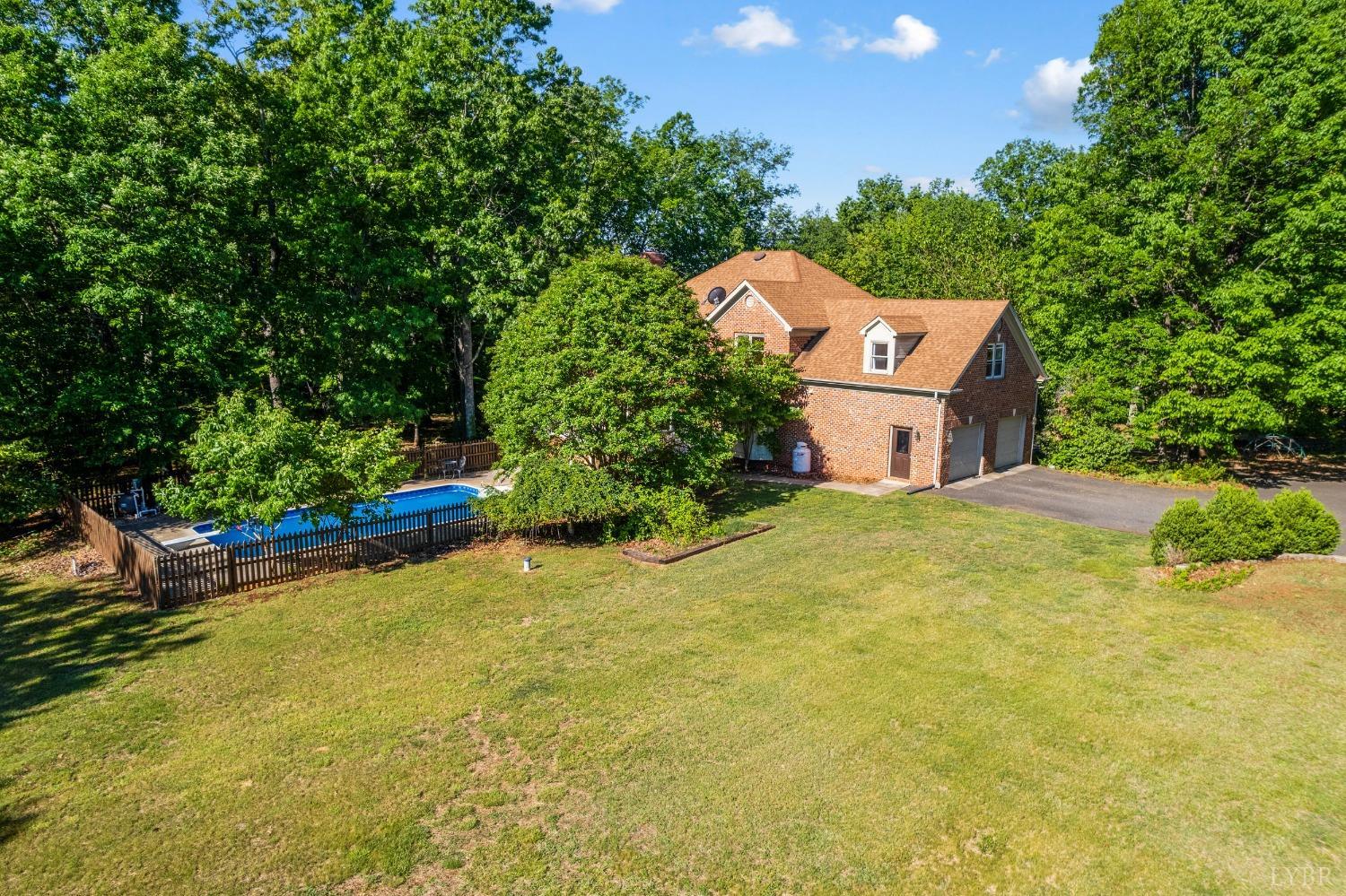 1068 Huckleberry Lane, Lynchburg, Virginia image 5