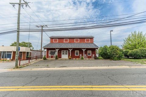 Tiny photo for 263 Court Street, Appomattox, VA 24522 (MLS # 365248)