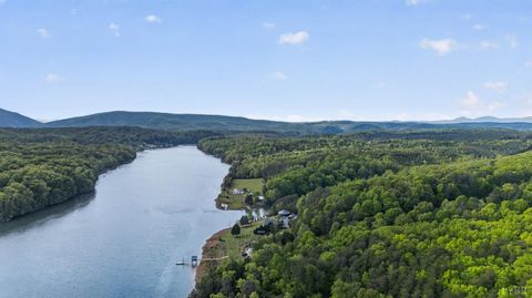 Tiny photo for 209 Leesville Lake ct CT, Pittsville, VA 24139 (MLS # 366661)