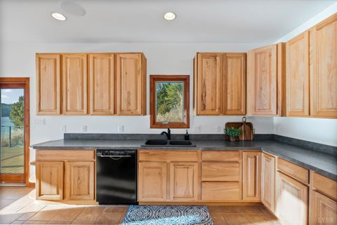 Tiny photo for 209 Leesville Lake ct CT, Pittsville, VA 24139 (MLS # 366661)
