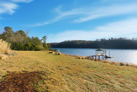 Tiny photo for 209 Leesville Lake ct CT, Pittsville, VA 24139 (MLS # 366661)