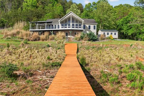 Tiny photo for 209 Leesville Lake ct CT, Pittsville, VA 24139 (MLS # 366661)
