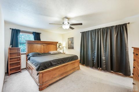 Tiny photo for 1031 Maple Leaf Ct Ct, Forest, VA 24551 (MLS # 362144)