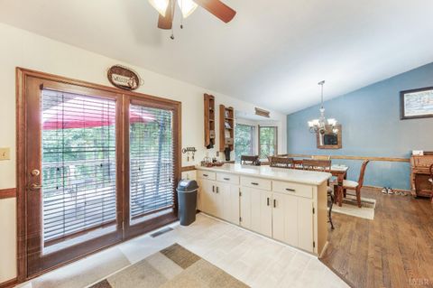 Tiny photo for 1031 Maple Leaf Ct Ct, Forest, VA 24551 (MLS # 362144)
