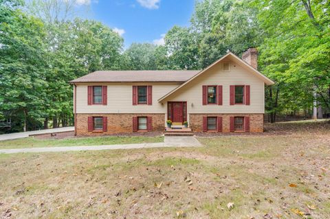 Tiny photo for 1031 Maple Leaf Ct Ct, Forest, VA 24551 (MLS # 362144)