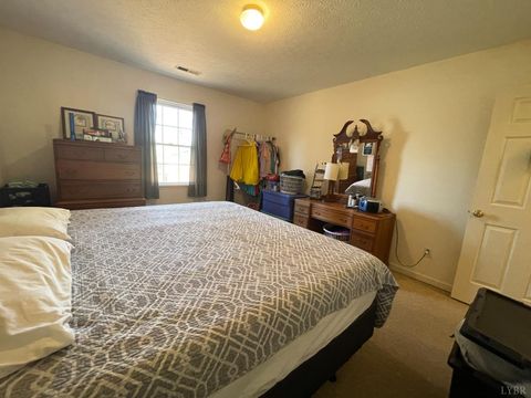 Tiny photo for 1419 Longwood Avenue, Bedford, VA 24523 (MLS # 364535)