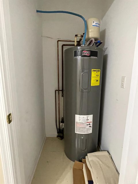 Tiny photo for 1419 Longwood Avenue, Bedford, VA 24523 (MLS # 364535)