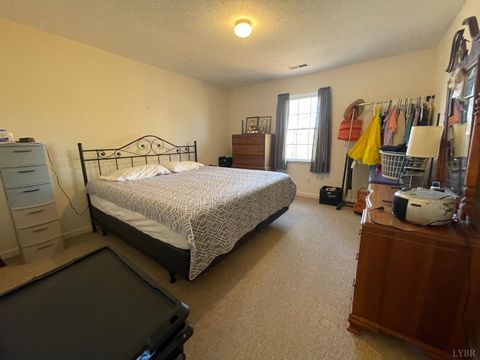 Tiny photo for 1419 Longwood Avenue, Bedford, VA 24523 (MLS # 364535)