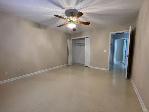 Tiny photo for 1419 Longwood Avenue, Bedford, VA 24523 (MLS # 364535)