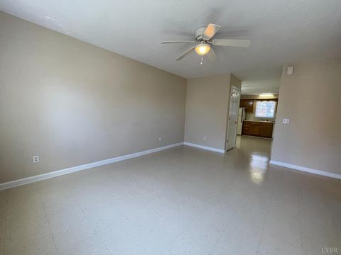 Tiny photo for 1419 Longwood Avenue, Bedford, VA 24523 (MLS # 364535)