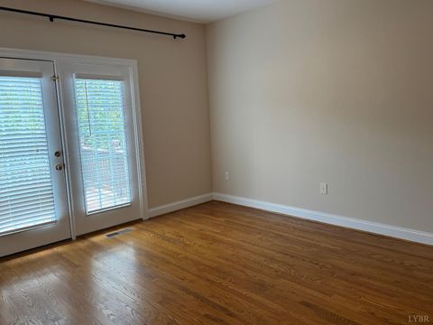 Tiny photo for 1039 Doulton Circle, Lynchburg, VA 24503 (MLS # 362094)