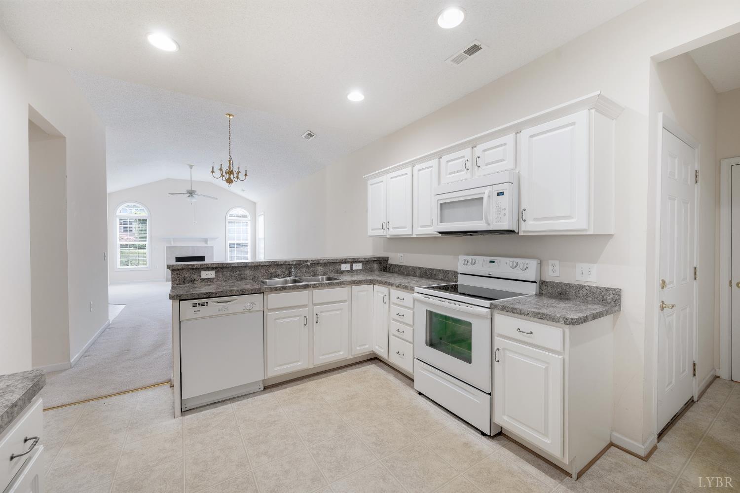 1159 Jefferson Way, Forest, Virginia image 21