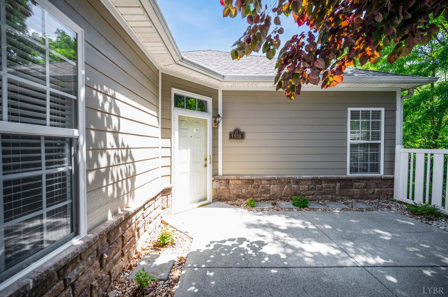 1159 Jefferson Way, Forest, Virginia image 6