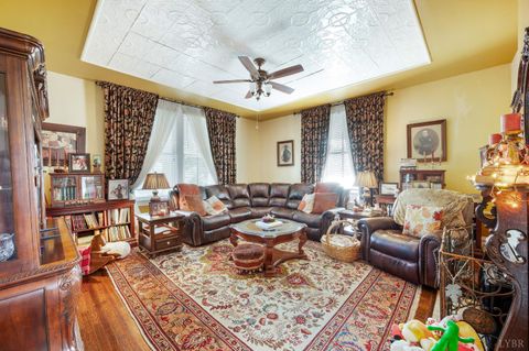 Tiny photo for 211 Cabell Street, Lynchburg, VA 24504 (MLS # 364939)