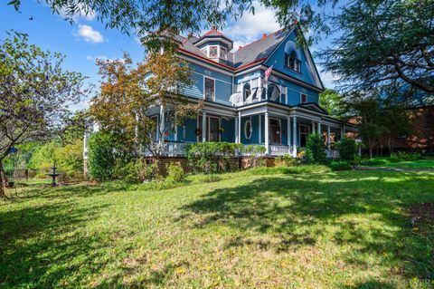 Tiny photo for 211 Cabell Street, Lynchburg, VA 24504 (MLS # 364939)