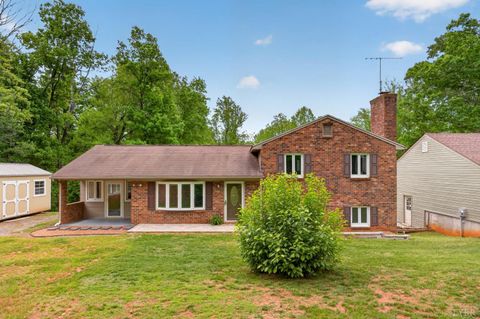 Tiny photo for 1249 Cedar Gate rd. RD, Monroe, VA 24574 (MLS # 366330)